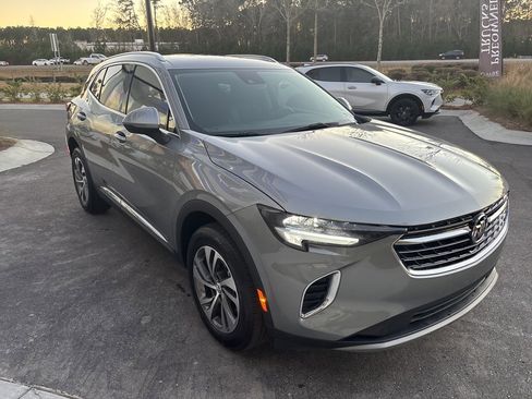 Used 2023 Buick Envision Essence image 4