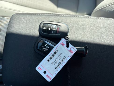 Certified 2025 Honda Civic Sport Touring image 35