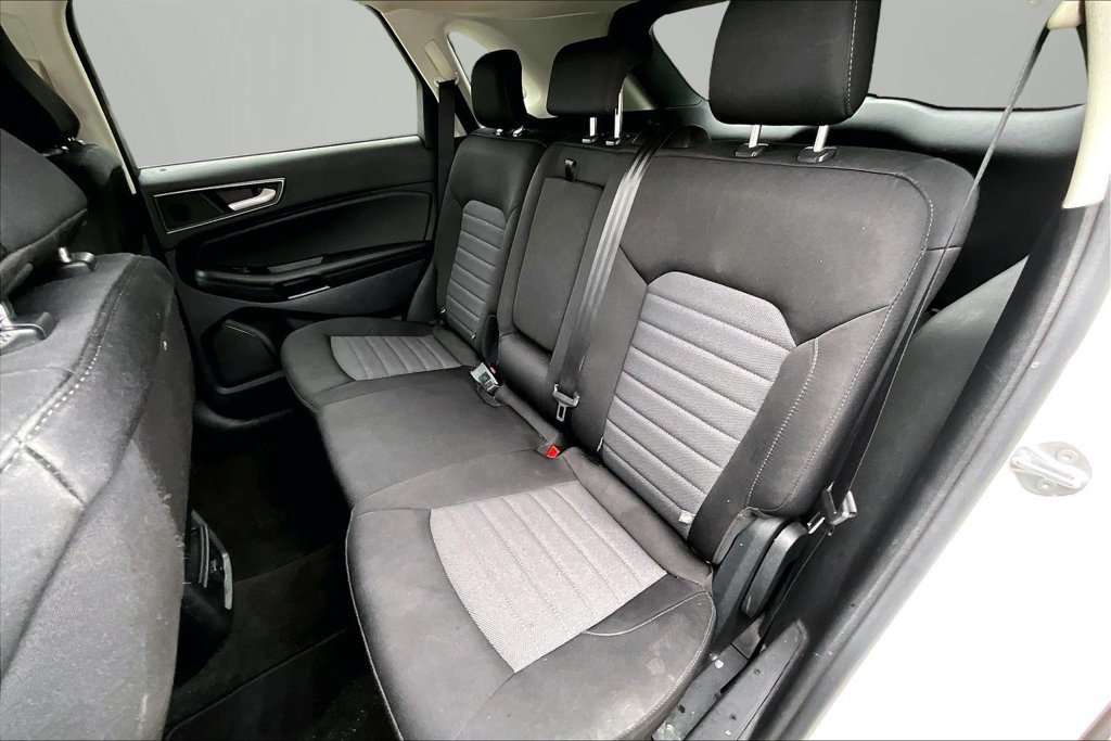 Used 2020 Ford Edge SE AWD/4WD image 22
