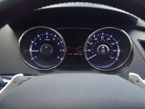 Used 2011 Hyundai Sonata SE FWD image 7
