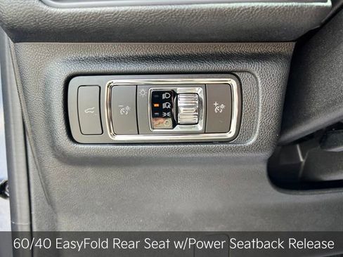 Used 2022 Lincoln Corsair AWD w/ Equipment Group 101A image 10