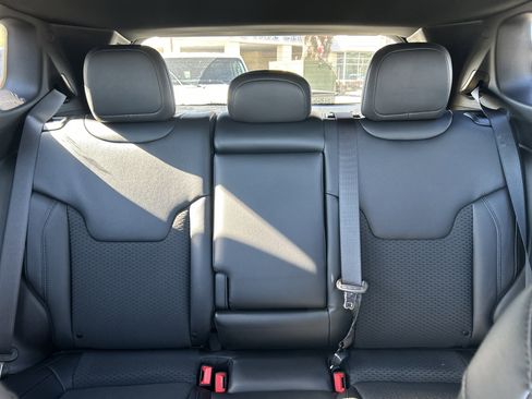 New 2026 Jeep Compass Latitude image 37