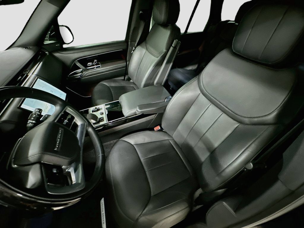 Certified 2023 Land Rover Range Rover SE AWD/4WD image 5