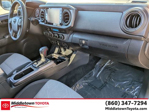 Certified 2023 Toyota Tacoma TRD Off-Road image 37