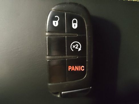 Used 2017 Jeep Renegade Trailhawk image 32