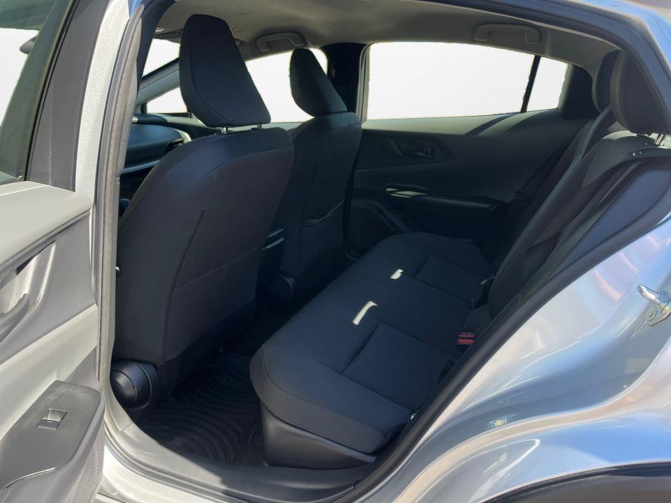 Used 2025 Toyota Prius LE FWD image 12