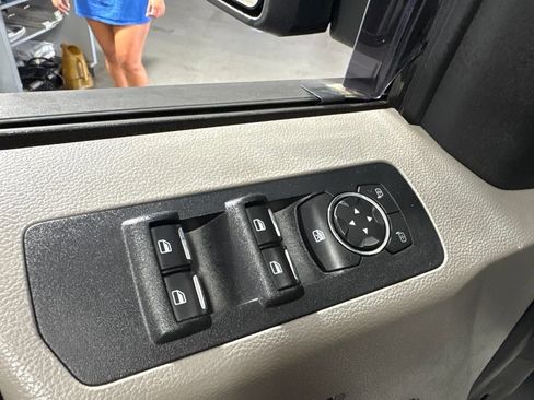 Used 2016 Ford F150 XL w/ Equipment Group 101A Mid AWD/4WD image 13