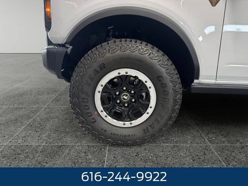 New 2026 Ford Bronco Badlands AWD/4WD image 24