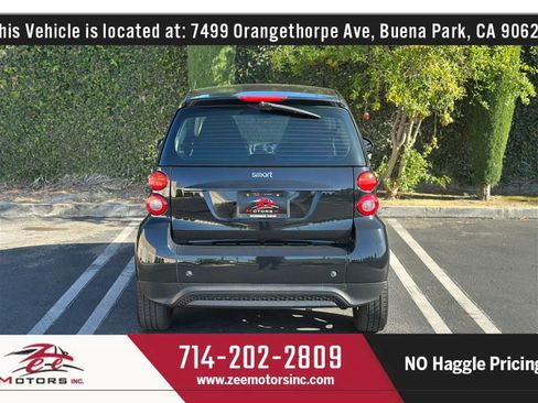 Used 2014 smart fortwo pure RWD image 8