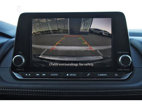 Certified 2025 Nissan Rogue SV image 24