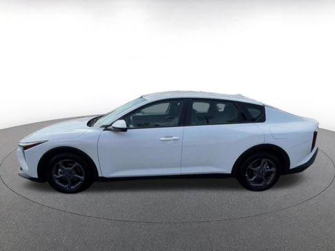 Used 2025 Kia K4 FWD image 9
