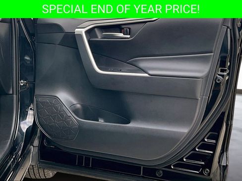 Used 2024 Toyota RAV4 XLE image 27