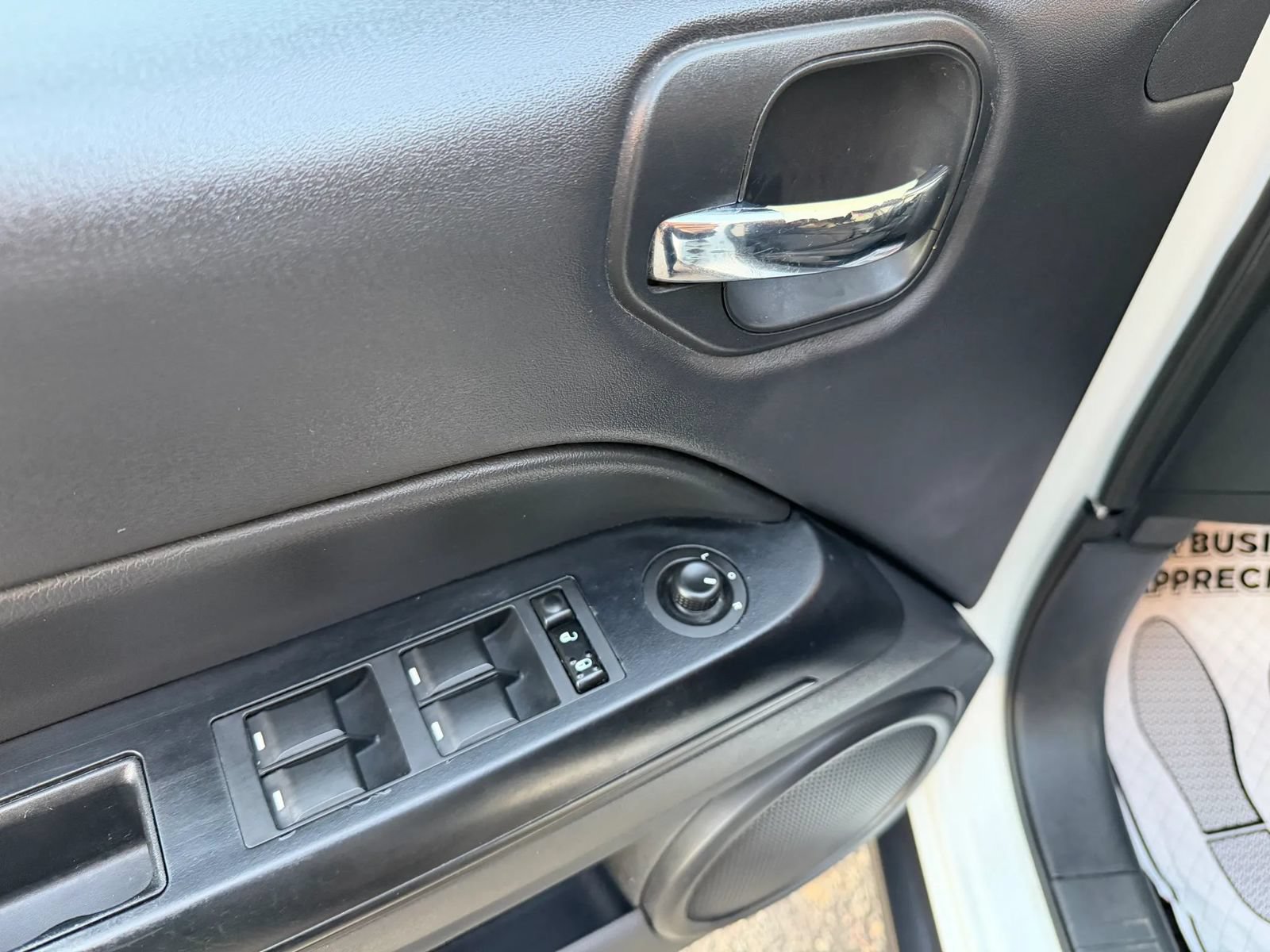 Used 2013 Jeep Patriot Latitude FWD image 12