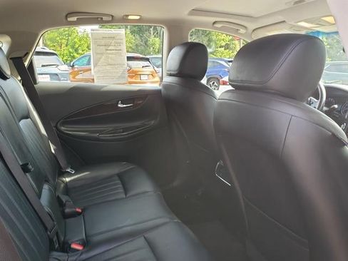 Used 2017 INFINITI QX50 AWD w/ Premium Package image 17