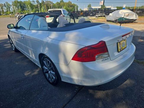 Used 2012 Volvo C70 T5 w/ Climate Pkg FWD image 6