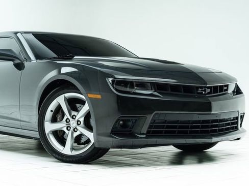 Used 2015 Chevrolet Camaro SS w/ RS Package image 4