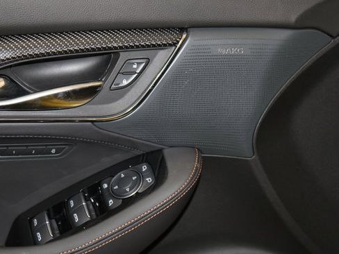 Used 2025 Cadillac CT5 V image 39