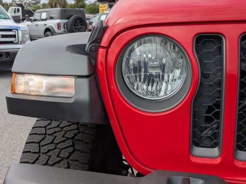 Used 2021 Jeep Gladiator Mojave image 9