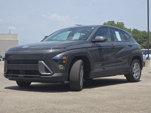 Used 2024 Hyundai Kona SE FWD image 10