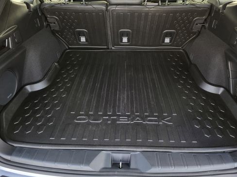 Certified 2025 Subaru Outback Limited image 11