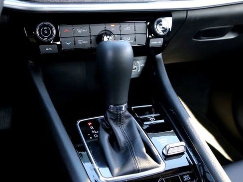 New 2026 Jeep Compass Latitude image 17