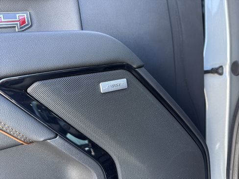 Used 2024 GMC Sierra 1500 AT4 w/ Technology Package image 10