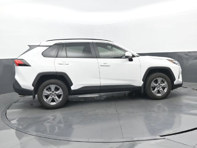 Used 2024 Toyota RAV4 XLE w/ Convenience Package FWD image 2