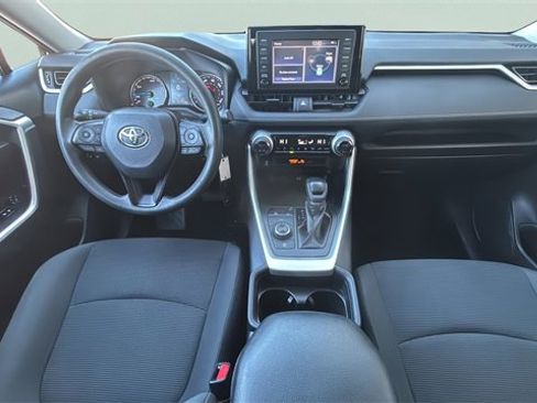 Used 2019 Toyota RAV4 LE image 26