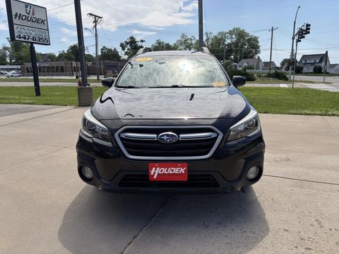 Used 2018 Subaru Outback 2.5i Premium AWD/4WD image 2