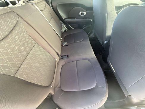 Used 2016 Kia Soul FWD image 30