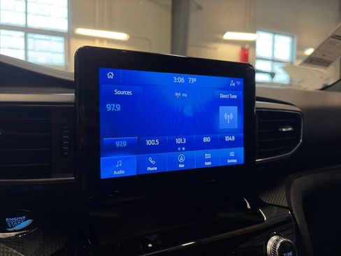 Used 2022 Ford Explorer ST-Line AWD/4WD image 30