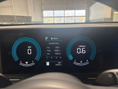 Used 2025 Hyundai Kona SEL image 40