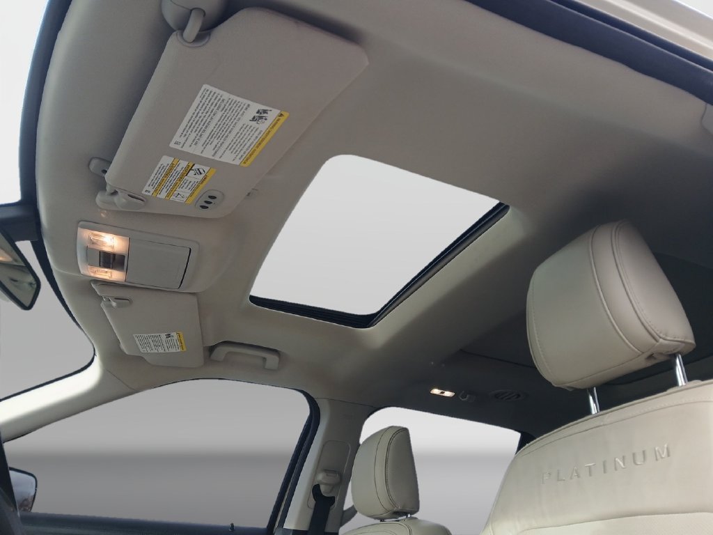 Used 2018 Ford Explorer Platinum AWD/4WD image 12
