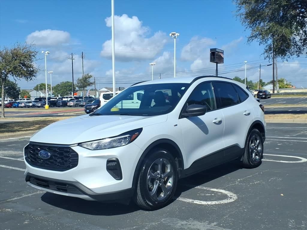 Used 2025 Ford Escape ST-Line FWD image 11