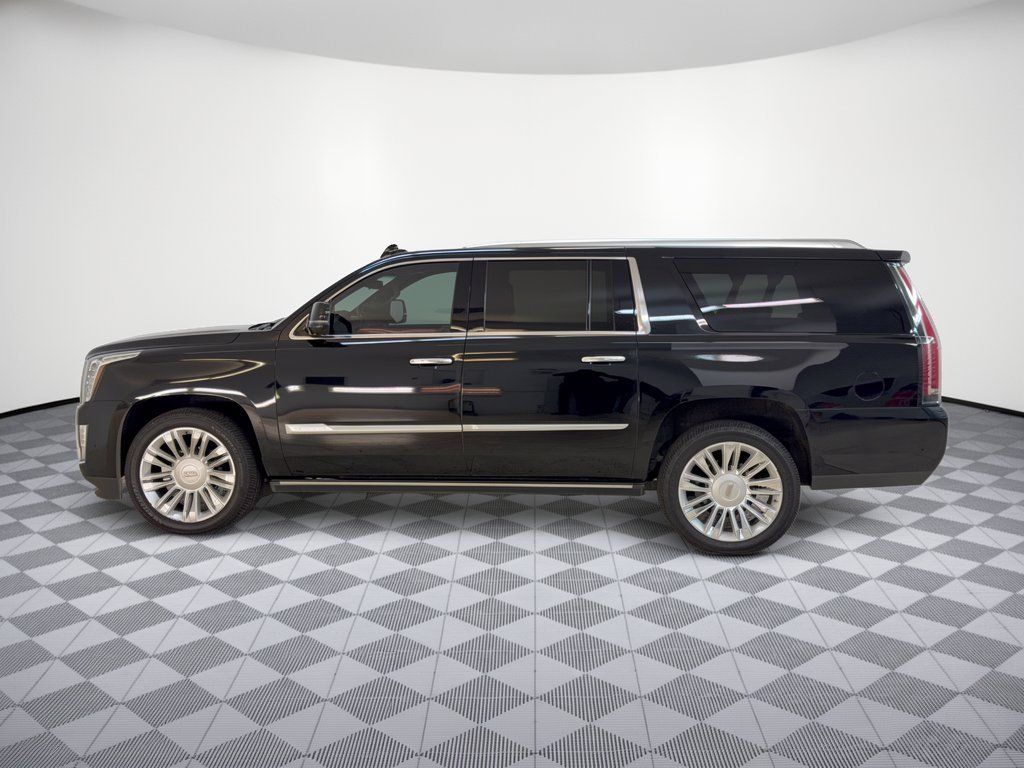 Used 2019 Cadillac Escalade ESV Platinum AWD/4WD image 2