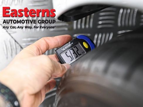 Used 2023 Tesla Model 3 Standard Range image 22