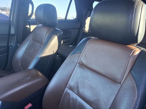 Used 2014 Ford Explorer Limited w/ Equipment Group 301A image 8