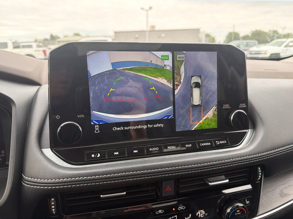 Used 2022 Nissan Rogue Platinum w/ Head-Up Display Package AWD/4WD image 19