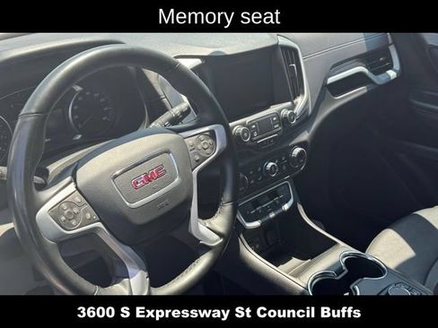 Used 2023 GMC Terrain SLT AWD/4WD image 19