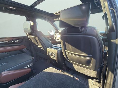 Used 2024 GMC Yukon XL Denali Ultimate image 13