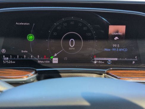 Used 2022 Cadillac Escalade ESV Premium Luxury image 36