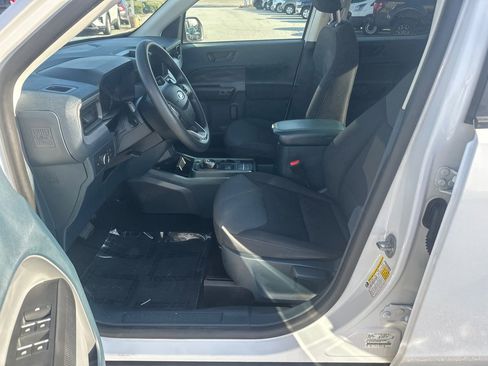 Used 2022 Ford Maverick XL image 9