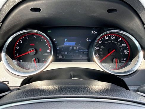 Used 2019 Toyota Camry XSE FWD image 22
