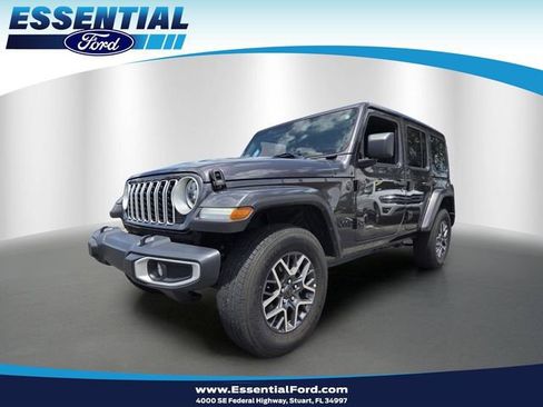 Used 2025 Jeep Wrangler Unlimited Sahara AWD/4WD image 1