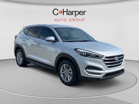 Used 2017 Hyundai Tucson SE w/ Cargo Package FWD image 1