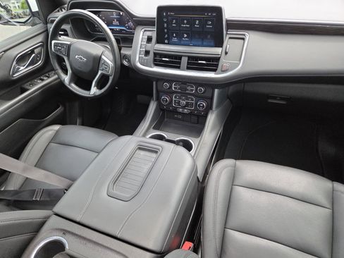 Used 2023 Chevrolet Tahoe Z71 w/ Luxury Package AWD/4WD image 29