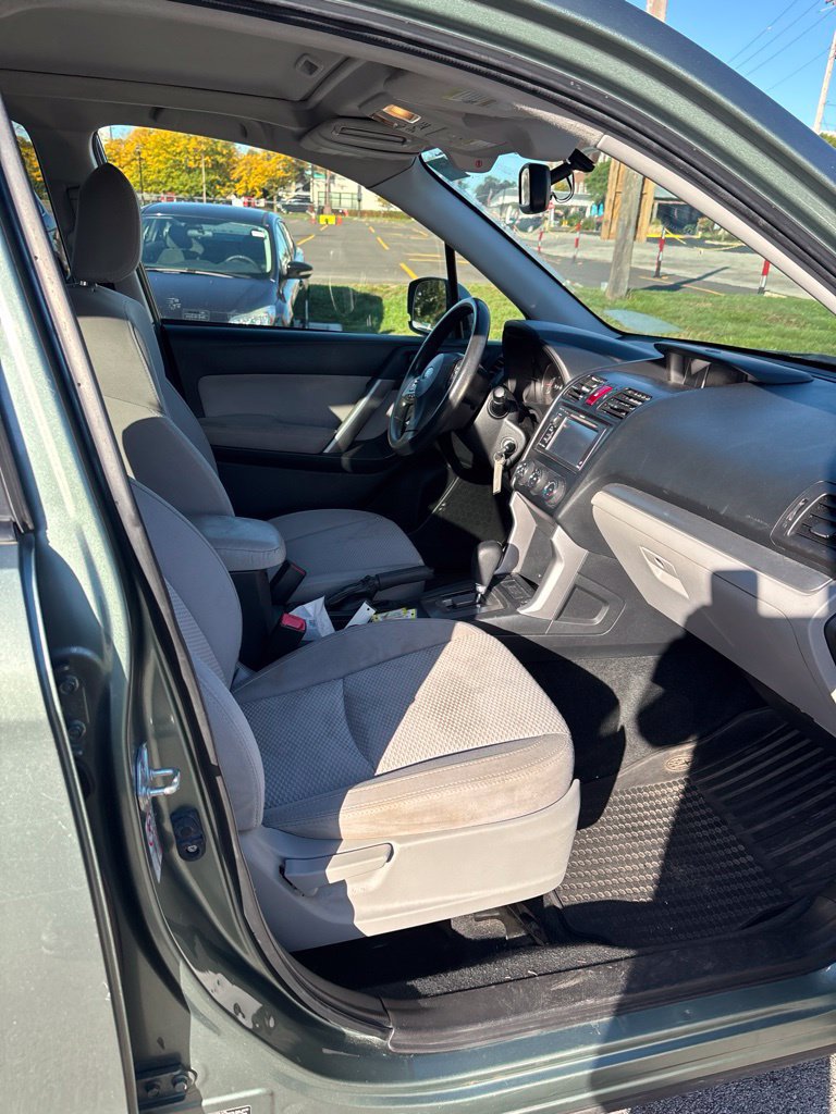 Used 2015 Subaru Forester 2.5i Premium AWD/4WD image 9