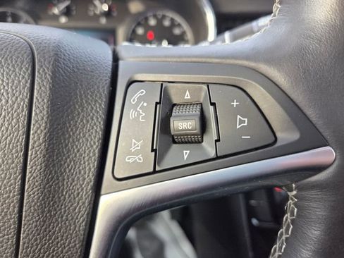 Used 2019 Buick Encore Essence AWD/4WD image 23