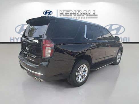 Used 2021 Chevrolet Tahoe Premier w/ Premium Package RWD image 6