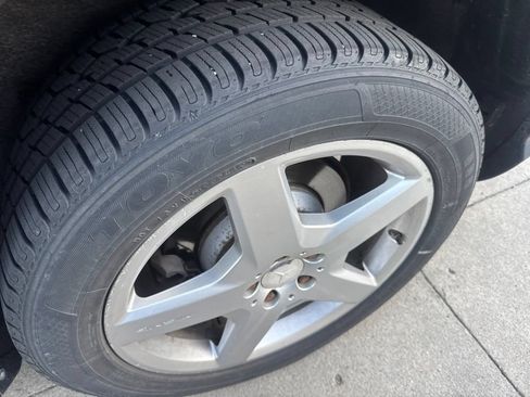 Used 2010 Mercedes-Benz R 350 4MATIC image 13